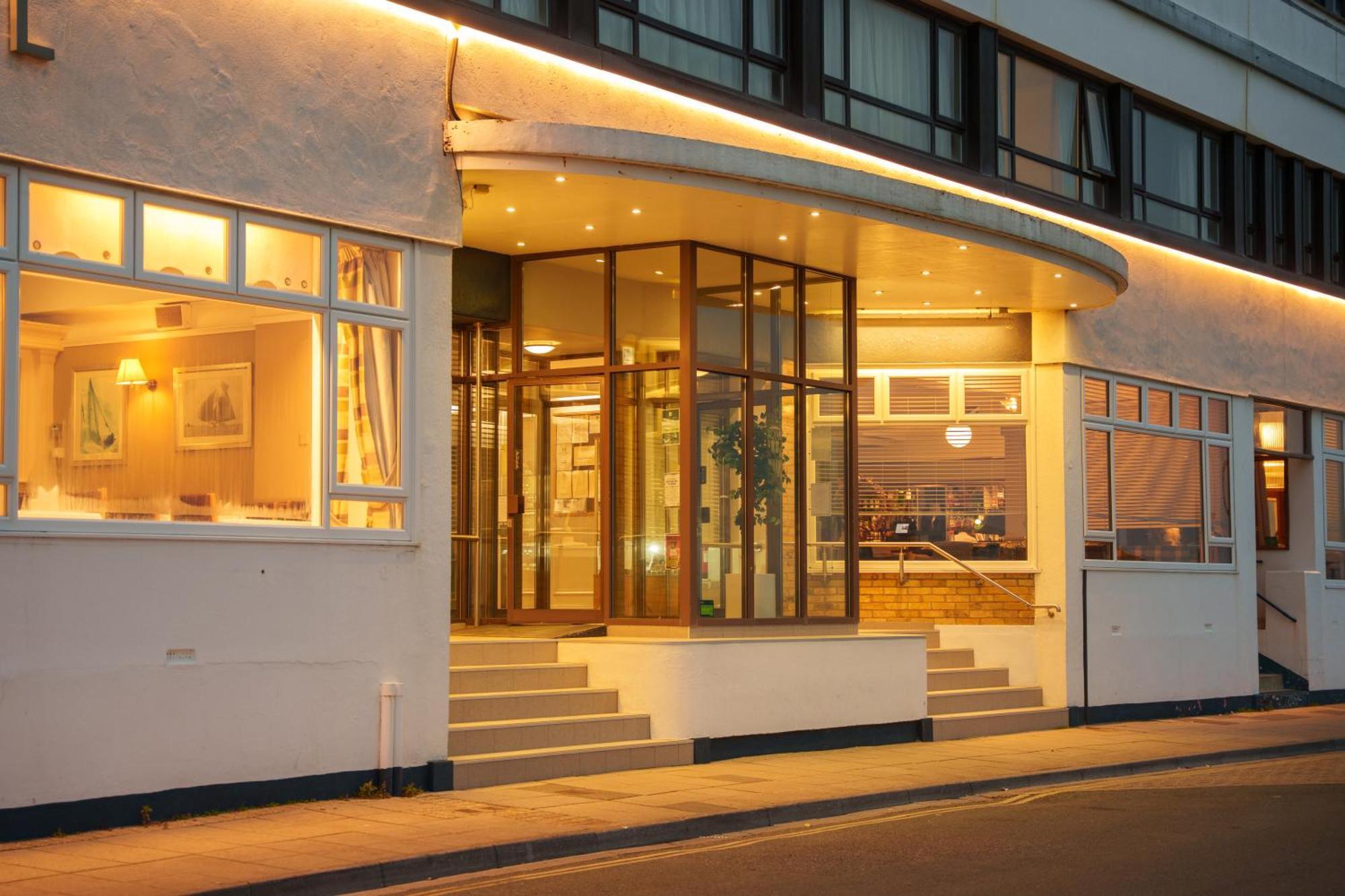 Trouville Hotel By Compass Hospitality Sandown Exterior photo