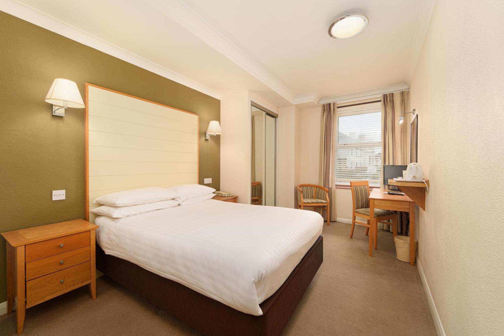 Trouville Hotel By Compass Hospitality Sandown Exterior photo